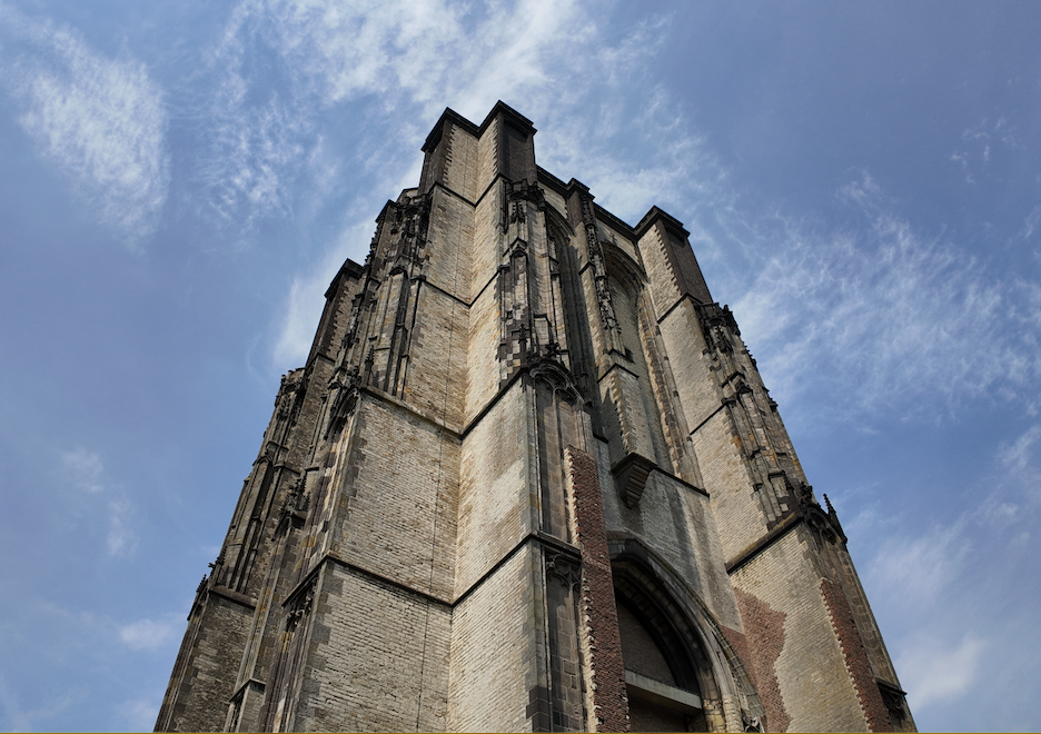 Dikke toren, het icoon van Zierikzee, Centree